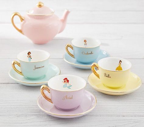 Every Belle, Ariel, and Jasmine Needs This Disney Princess Tea Set From Pottery Barncountryliving Disney Princess Tea Set, Disney Princess Tea Party, Lila Party, Play Tea Set, Toy Kitchen Accessories, طقم شاي, Princess Tea Party, Sushi Set, Cerámica Ideas