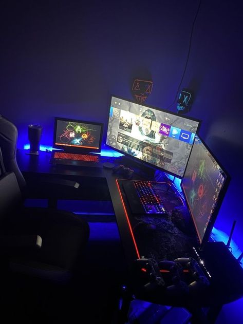 Best Pc Setup, Small Gaming Room Ideas, Bedroom Gaming Room, Pc Games Setup, Bedroom Gaming, Small Game Rooms, Planning Organization, Home Studio Ideas, Gaming Desk Setup