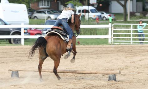 10 Jumping Tips For The Western Rider - COWGIRL Magazine Equestrian Jumping, Cowgirl Magazine, Equestrian Girls, Horse Training Tips, Types Of Horses, Equestrian Sports, Cowgirl And Horse, Vintage Cowgirl, Horse Blankets