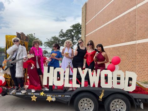 Hollywood stars Old Hollywood Homecoming, Hollywood Homecoming, Homecoming Floats, Prom Queen, Prom Queens, Hollywood Stars, Old Hollywood, Float, Homecoming