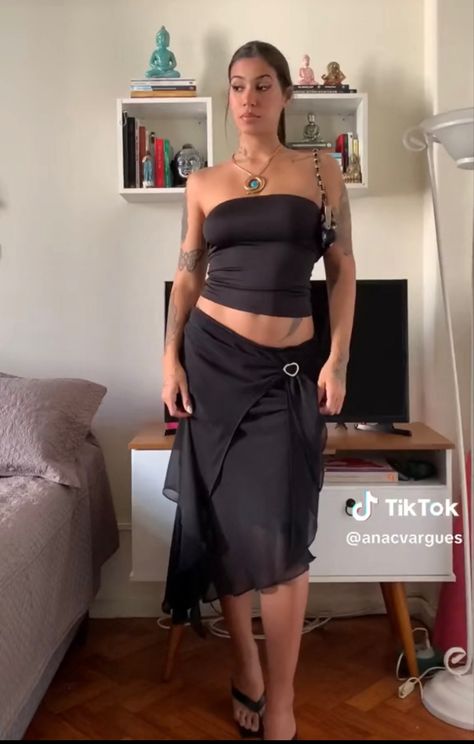 Y2k Two Piece, Style Inspo Summer, Florida Baby, Black Hippy, Y2k Outfit Ideas, Earthy Outfits, Summer Outfit Inspiration, Summer Dress Outfits, Glam Dresses