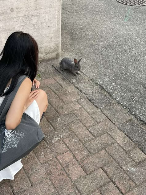 bunny girl cute kawaii asian viral city Candid Girlfriend Picture, Candid Pics Aesthetic, Candids Aesthetic, Candid Pose Ideas, Aesthetic Candid Photos, Coquette Photo Ideas, Cute Candid Pictures, Candid Pictures Aesthetic, Pretty Views Aesthetic