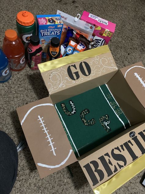 Football Box Gift, Bf Gift Basket Football, Gift Basket For Football Boyfriend, Fall Camp Basket Football Boyfriend, Last Football Game Gifts, Fall Camp Basket Football, Football Camp Basket, Homecoming Baskets Football, Football Care Package Boyfriends