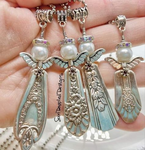 Wings Ideas, Vintage Spoon Jewelry, Vintage Utensils, Spoon Jewelry Diy, Silver Spoon Jewelry, Old Jewelry Crafts, Cutlery Art, Silverware Crafts, Fork Jewelry