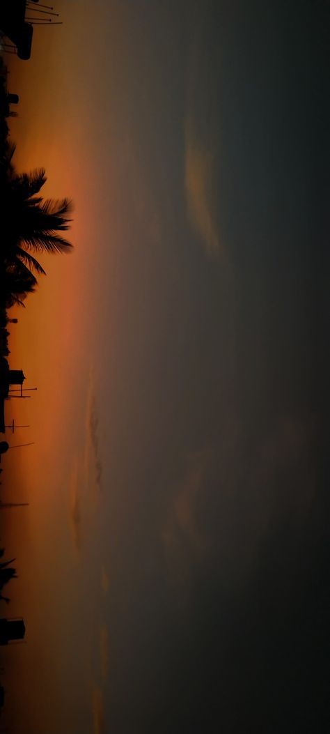 Beautiful sunsets
Bengaluru Evening Pics Nature, Sky Evening Aesthetic, Evening Nature Photography, Evening Sky Pictures, Evening Photography Sky, Evening Sky Snap, Evening Aesthetic Sky, Real Sky Pics, Night Sky Snap