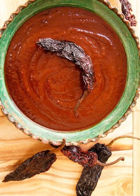 Mole Chili Recipe, Mole Chili, Homemade Enchilada Sauce Recipe, Red Sauce Recipe, Mexican Sauce, Recipes With Enchilada Sauce, Homemade Enchilada Sauce, Ancho Chili, Homemade Enchiladas