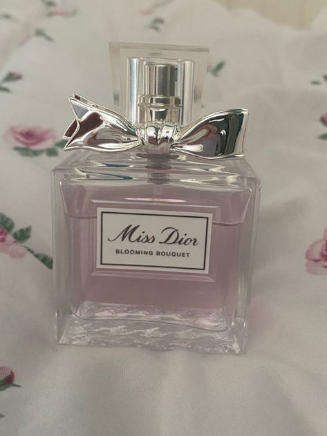 Christmas Wishlist Coquette, Cute Perfumes, Coquette Christmas List, Ms Dior, Coquette Essentials, Coquette Perfume, Girly Perfume, Pink Princess Aesthetic, Aesthetic Chanel