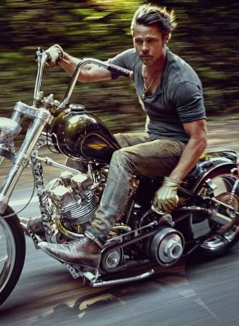 Moto Bobber, Мотоциклы Harley Davidson, Мотоциклы Cafe Racers, Custom Street Bikes, Biker Quotes, Bobber Bikes, Motorcycle Men, Cafe Racer Bikes, Harley Bikes