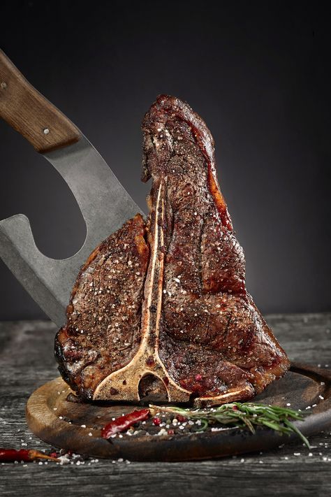 Steak t-bone on Behance T Bone Steak Recipe, Burger Drawing, Scooby Snacks, T Bone Steak, Drink Photo, T Bone, Steak Recipe, Steak Recipes, Meat Jerky