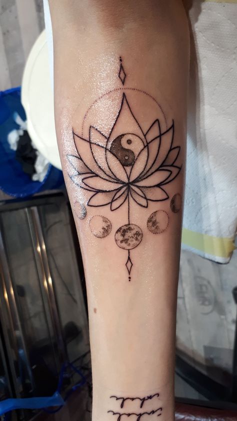 Lotus And Moon Phase Tattoo, Thigh Lotus Tattoo, Yin Yang Lotus Tattoo, Ying Yang Lotus Tattoo, Spiritual Thigh Tattoos For Women, Lotus Flower And Moon Tattoo, Spiritual Art Tattoo, Lotus Tattoos For Women, Lotus Moon Tattoo