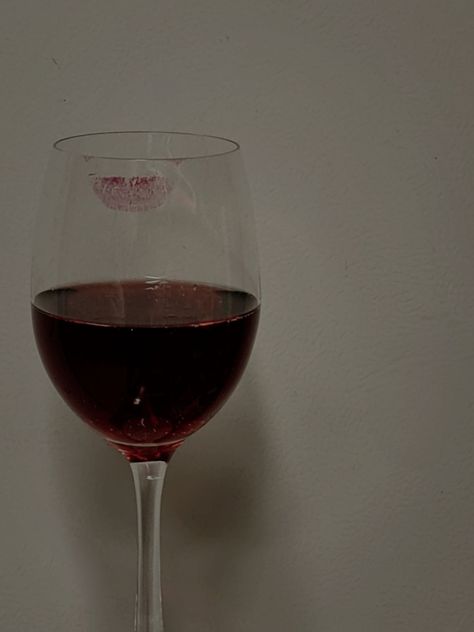 Wine Glass With Lipstick Stain, Lipstick Stain On Wine Glass Aesthetic, Widow Overwatch, Red Webcore, Bordeaux Aesthetic, Spicy Aesthetic, Wine Red Lipstick, Red Wine Drinks, Red Lip Stain