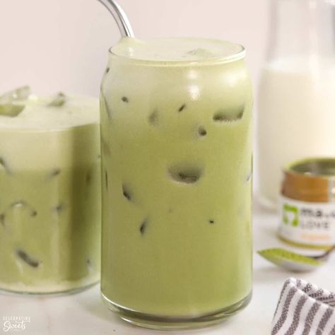 Easy Iced Matcha Latte - Celebrating Sweets Iced Matcha Green Tea, Elixir Recipe, Matcha Green Tea Latte, Iced Matcha Latte, Green Tea Latte, Matcha Recipe, Green Tea Benefits, Iced Matcha, Healthy Benefits