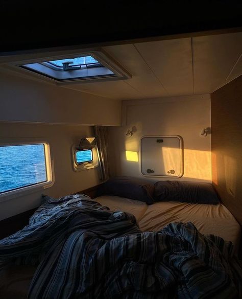 Airplane Bed, Luxury Yacht Interior, Night Sky Wallpaper, Yacht Interior, Closet Decor, Bedroom Setup, Bedroom Aesthetic, Luxury Yachts, Room Aesthetic