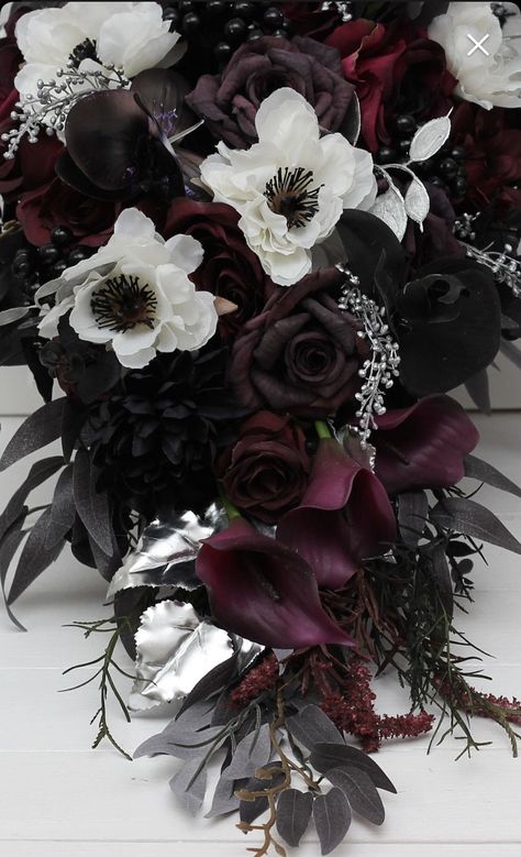 Goth Wedding Flowers, Dark Flower Wedding, Dark Wedding Bouquet, Flower Bouquet Dark, Anemone Bridal Bouquet, Dark Romantic Wedding, Flower Boquet, Winter Wedding Bouquet, 2025 Wedding