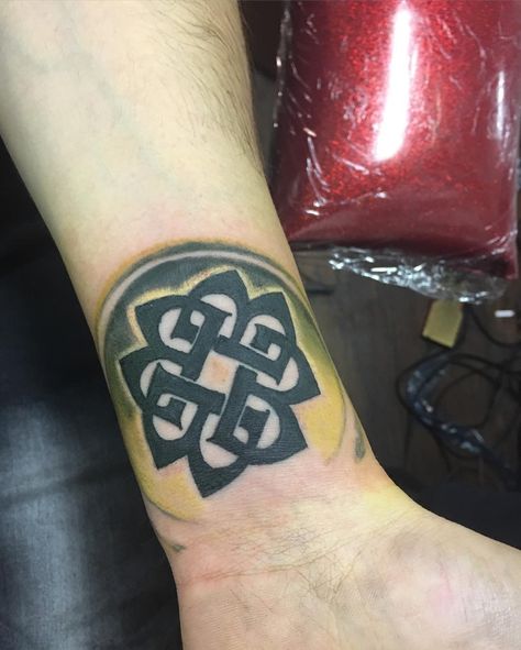 Shaun's very first tattoo - are we surprised? (got it on tour March 2015 on their Portland, OR stop) Shaun Foist, Breaking Benjamin Tattoo, Benjamin Tattoo, Friendship Symbol Tattoos, Drawing Flames, New Beginning Tattoo, Tattoos Inspo, Tattoo Me, Breaking Benjamin