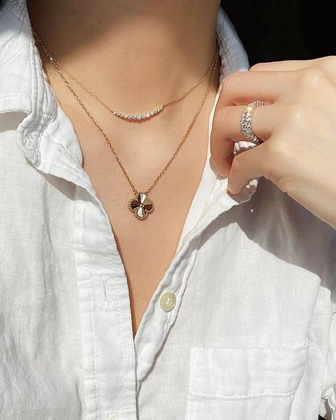 Everyday necklace gold