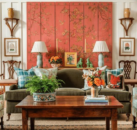 @jamestfarmer on instagram - orange decor - Chinoiserie screen Chinoiserie Screen, Interior Design Mistakes, Chinoiserie Interior, Chinoiserie Decorating, Orange Decor, Green Sofa, Family Rooms, Living Room Decor Apartment, Paint Colors For Home