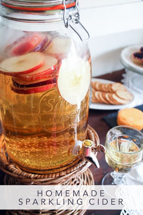 Homemade sparkling cider- easy and delicous for fall and halloween parties #Thanksgiving #applejuice Fall Campfire, Ella Claire, Fall Party Food, Party Drinks Alcohol, Plaid Blankets, Mason Jar Projects, Cider Recipe, Patio Lights, Sparkling Cider