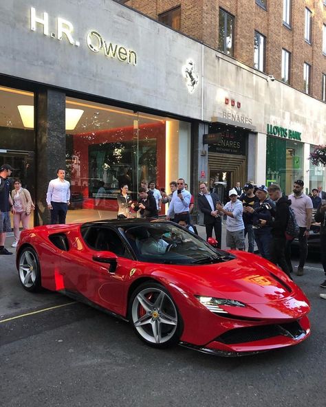 Lifestyle Community 🔱 on Instagram: “Mayfair, London getting all the goodies 🇬🇧 The new Ferrari SF90 Stradale heading out and the new Ferrari F8 Tributo joining the residence…” Ferrari Sf90, F12 Berlinetta, New Ferrari, Ferrari Car, Power Cars, Super Luxury Cars, Best Luxury Cars, Italian Cars, Cars Luxury