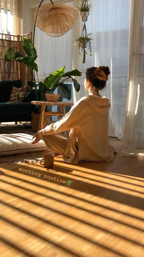 ayla.eulalia on Instagram: something that makes me feel good in the morning and helps me start into the day with a positive mindset☀️🌿 Yoga Aesthetic, Vision Board Images, Vision Board Photos, Vision Board Pictures, Life Vision Board, Vision Board Manifestation, Vision Board Inspiration, Ab Workouts, Healthy Girl