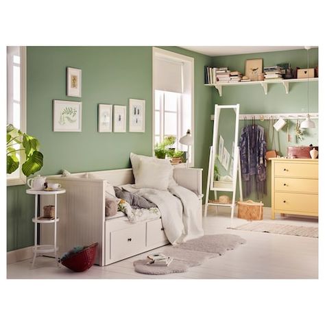 Hemnes Sofa Bed, Bed Small Room, White Day Bed, Hemnes Daybed, Ikea Nightstand, Bedroom Ikea, Ikea Hemnes, Day Bed, White Day