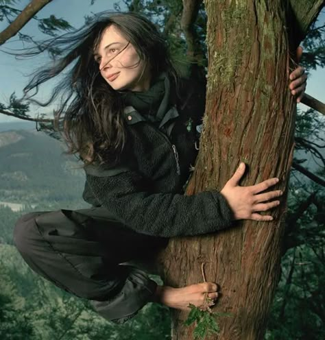 From December 10, 1997, to December 18, 1999 environmental activist Julia “Butterfly” Hill lived in a 1500 year old California redwood tree (known as Luna) 180 feet off the ground, she did this in order to prevent it from being chopped down by Pacific Lumber Company. She successfully saved the tree. Julia Butterfly, Background References, Carnival Posters, Tree Climbing, Ode To Joy, Artwork Inspiration, Redwood Tree, Tree Pose, Human Reference