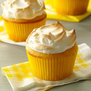 Recipes for Anyone Who Loves Lemon Meringue Pie Lemon Muffins, Breakfast Pastries, Favorite Pie, Meringue Pie, Lemon Desserts, Köstliche Desserts, Lemon Meringue, Lemon Recipes, Taste Of Home