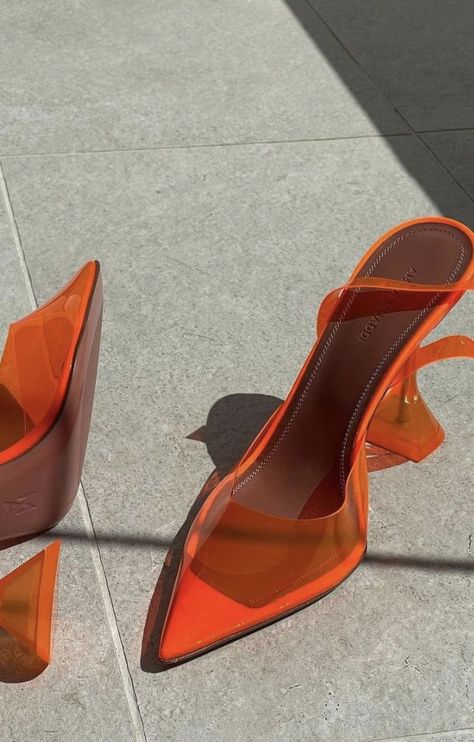 Singer Fashion, Mode Shoes, Heels Aesthetic, Orange Heels, Orange Shoes, Mia 3, Amina Muaddi, Orange Aesthetic, Shoe Inspo