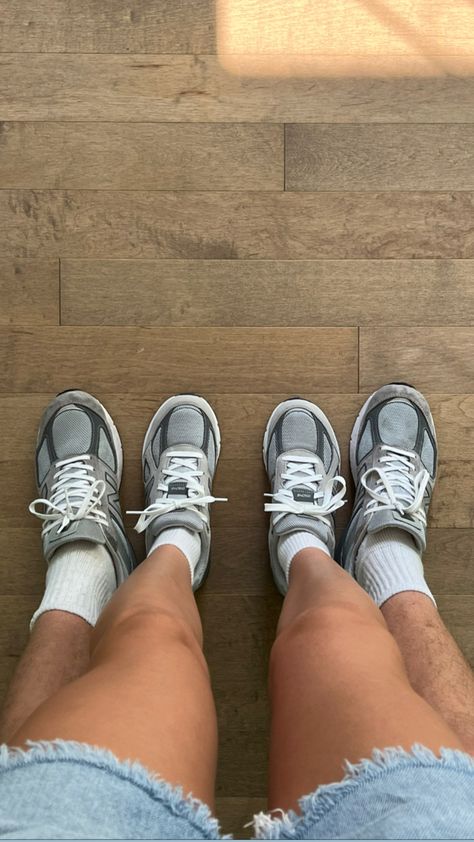 Couple Shoes Matching, Shoes Matching, New Balance 990, Grey New Balance, Shoes 2023, Couple Shoes, New Balance Women, New Balance Shoes, Aesthetic Outfits