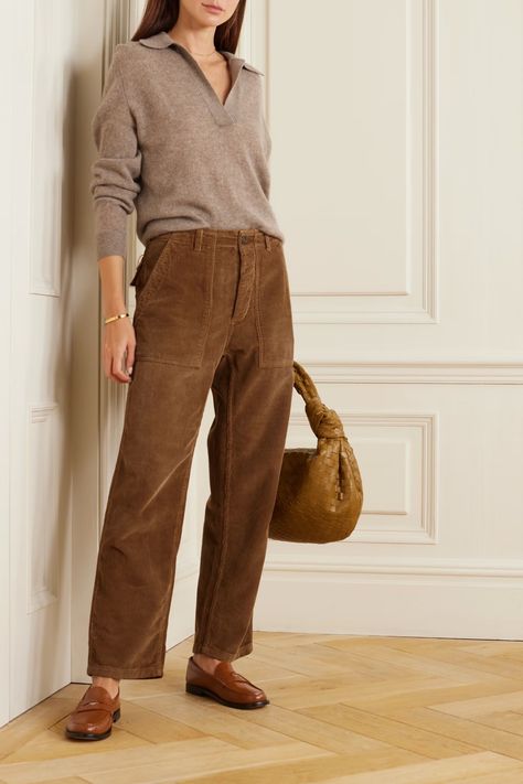 Corduroy Pants Outfit Women, Brown Wide Leg Pants Outfit, Velvet Trousers Outfit, Corduroy Trousers Outfit, Cold Date Night Outfit, Corduroy Outfits, Brown Cargo Pants Outfit, Velvet Pants Outfit, Trousers Women Outfit