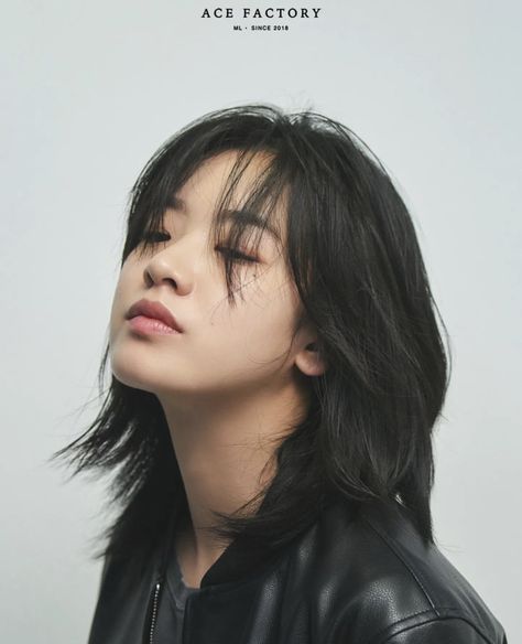 Short Hairstyle Asian, Unisex Hairstyles, Lee Joo Young Hair, Ig Games, Lee Jooyoung, Lee Joo Young, Short Hair Tomboy, Ideal Beauty, Girl Haircut