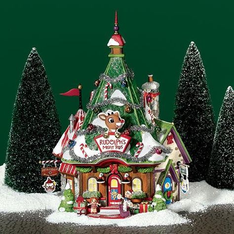 Misfits Christmas, Nostalgia Christmas, Santas Village, Lego Christmas Village, Holiday Houses, Village Ideas, Lemax Christmas Village, Santa's Village, Rudolph Christmas