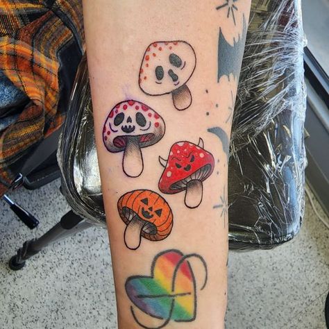 Mushroomtattoo Ideas, Halloween Mushroom Tattoo, Pumpkin Mushroom Tattoo, Mushroom Best Friend Tattoo, Spooky Mushroom Tattoo, Colorful Mushroom Tattoo, Best Friend Halloween Tattoos, Mini Mushroom Tattoo, Cute Mushroom Tattoos