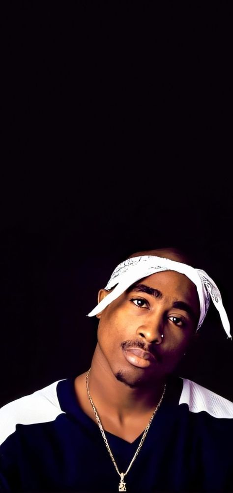 90s Rap Aesthetic, Rap Clothes, Tupac Videos, Tupac Photos, 2pac Videos, Tupac And Biggie, Tupac Makaveli, Tupac Wallpaper, Tupac Pictures