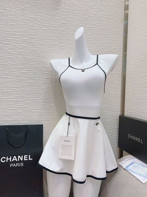 chanel fashion mannequin aesthetic white black outfit luxury rich old money Chinese Outfits, Clothing Haul, Elegante Casual, Aesthetic Pinterest, Fashionista Clothes, Swim Wear, Kpop Fashion Outfits, Fancy Outfits, Stage Outfits