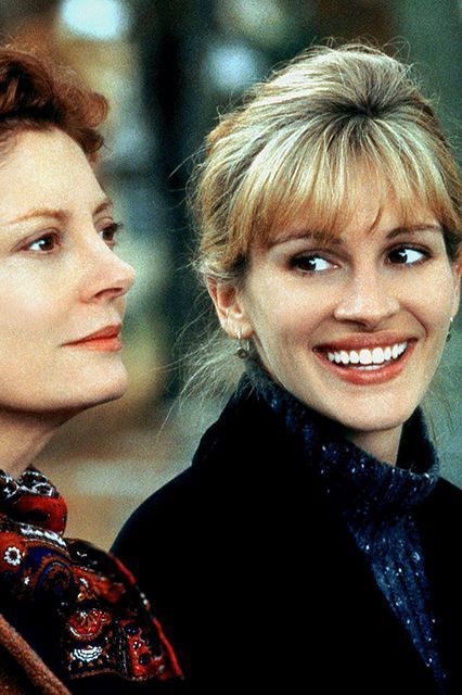 Susan Sarandon and Julia Roberts in Stepmom Stepmom 1998, Stepmom Movie, Julia Roberts Movies, Robert The Doll, Emotional Movies, Chelsea Handler, Susan Sarandon, Bridget Jones, New Girlfriend