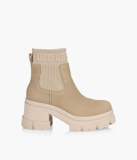 Ugg Brooklyn Chelsea Outfit, Ugg Bag, Boots 2024, Boys Rain Boots, Flat Heel Boots, Stylish Winter Outfits, Fall Boots, Taupe Leather, Exclusive Shoes