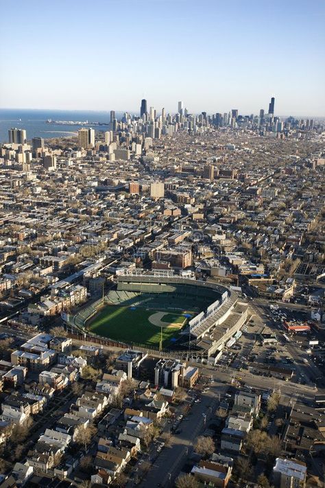 Wrigley Field Chicago, Park Wallpaper, Don Delillo, Chicago Pictures, Baseball Park, Chicago History, Chicago Usa, Wrigley Field, Chicago Photos