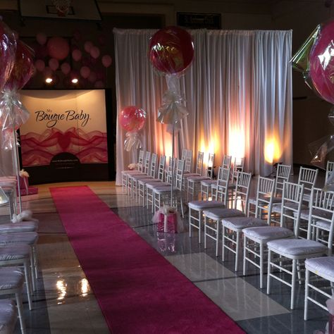 Decor for child designer runway event. Project Runway Birthday Party Ideas, Fashion Week Birthday Theme, Runway Decoration Ideas, Fashion Show Theme Party, Fashion Show Event Decor, Fashion Show Ideas Events, Fashion Show Party Ideas, Fashion Week Party Theme, Fashion Show Fundraiser Ideas