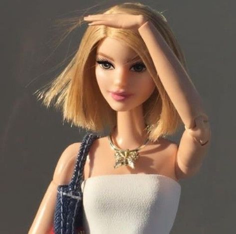 Realistic Barbie, Blonde Barbie, Barbie Hairstyle, Barbies Pics, Dress Barbie Doll, Barbie Doll Set, Barbie Fashionista Dolls, Doll Aesthetic, Barbie Dress Fashion