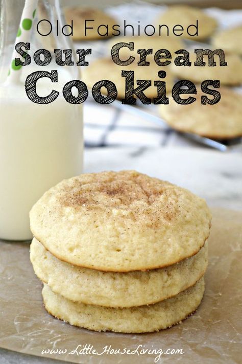 Old Fashioned Sour Cream Cookies Sour Cream Cookies Recipe, Sour Cream Cookies, Sour Cream Sugar Cookies, Sour Cream Recipes, Cream Cookies, Cereal Bars, Spice Cookies, Easy Treats, Sugar Cookies Recipe