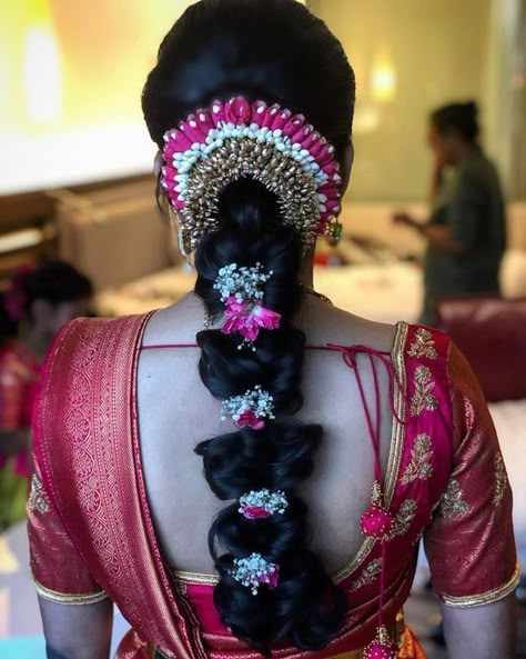 Hair Accessories For the Perfect South Indian Bride Poola Jada, Bridal Hair Decorations, Hairstyle Indian Wedding, Long Bridal Hair, Bridal Hairstyle Indian Wedding, Bridal Hair Accessories Flower, Hair Style On Saree, Saree Hairstyles, Engagement Hairstyles