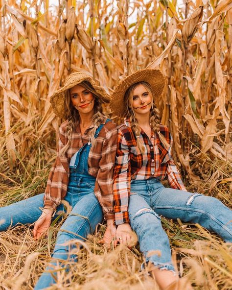 Cute Scarecrow Costume, Cute Best Friend Halloween Costumes, Scarecrow Costume Women, Scarecrow Outfits, Diy Scarecrow Costume, Scarecrow Halloween Makeup, Costumes Faciles, Halloween Costumes Scarecrow, Friend Halloween Costumes