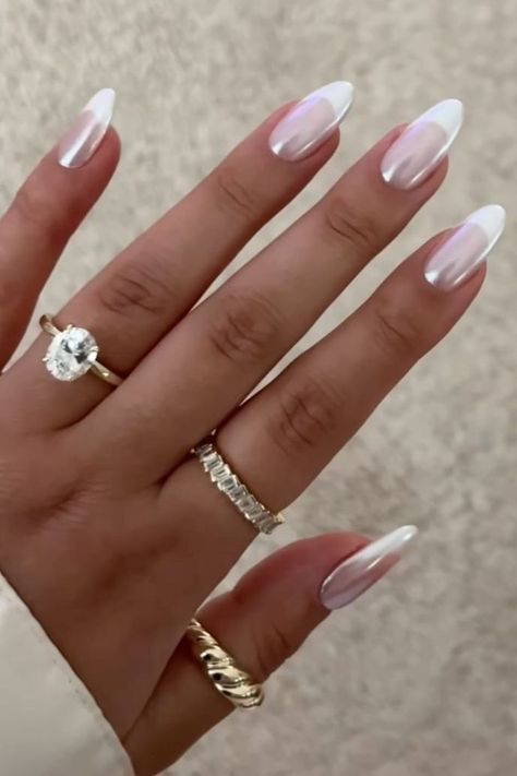 White Metallic Nail inspo Metallic Nails Design Chrome, Spring Metallic Nails, White And Chrome French Tip Nails, Chrome White Nails Designs, Chrome Pointy Nails, White Chrome Nails With Glitter, White Gold Silver Nails, Hombre Chrome Nails, Chrome Dipped Nails