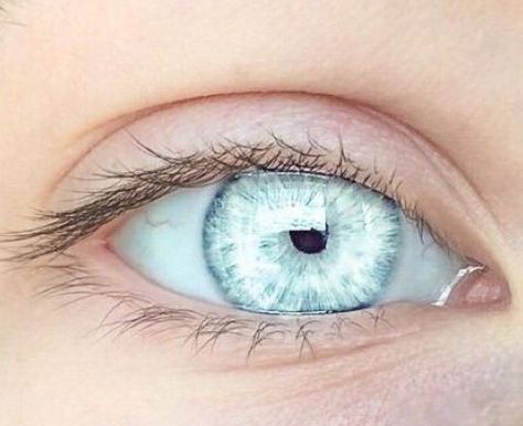 Blue Eyes Aesthetic, Rare Eye Colors, Rare Eyes, Blue Eye Color, Mekap Mata, Beautiful Eyes Color, Light Blue Eyes, Eyes Color, Photographie Portrait Inspiration