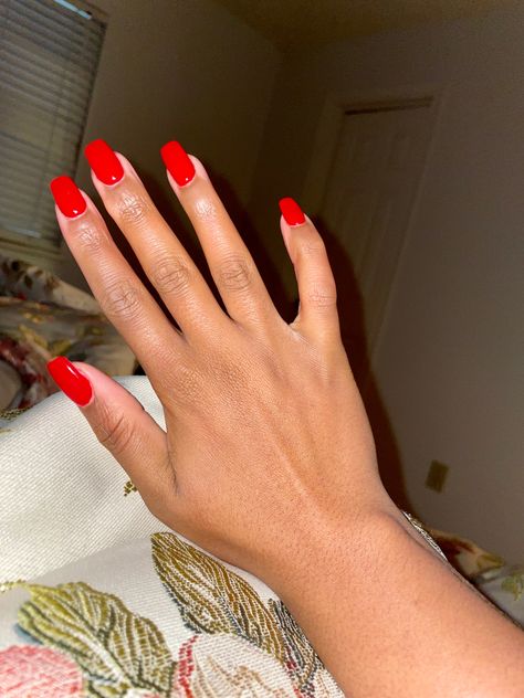 Red Nails For Dark Skin Color, Red Nail Polish On Dark Skin, Cherry Red Nails On Brown Skin, Red Gel Nails On Dark Skin, Dark Skin Red Nails, Red Nails Brown Skin, Red Nails On Brown Skin, Short Plain Nails, Grey Matte Nails