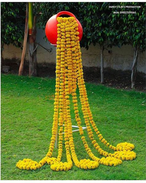 Ugadi Decorations Ideas, Haldi Ceremony Decorations, Haldi Decor, Easy Rangoli Designs Videos, Janmashtami Decoration, Diwali Decorations At Home, Diwali Decoration Items, Housewarming Decorations, Baby Shower Deco