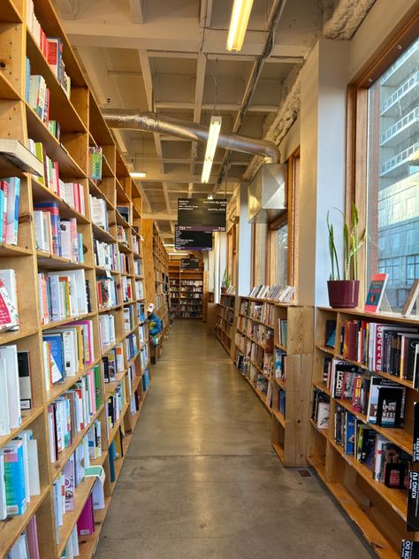 Powells bookstore aesthetic Powells Bookstore, Bookstore Aesthetic, Reading Inspiration, Book Store, Bookstore, Portland, Mood Board, Reading, Books