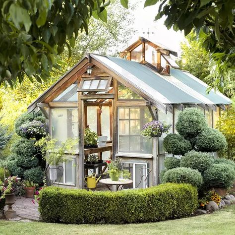 30 Garden Sheds That Are as Charming as They Are Useful Serre Diy, Cool Sheds, Shed Decor, Shed Ideas, Cement Garden, Greenhouse Shed, Backyard Greenhouse, Small Greenhouse, Greenhouse Plans