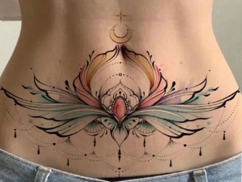 Stomach Stretch Mark Tattoos Women, Belly Bottom Tattoos For Women, Full Belly Tattoos For Women, Tummy Tattoos For Women, Cute Belly Tattoos, Belly Tattoo Ideas, Belly Tattoos For Women, Tattoos For Women Cute, Tattoo Belly